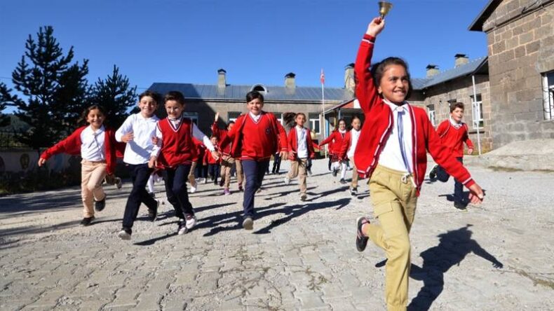 Okullar yarın ara tatile giriyor