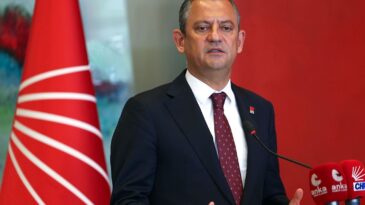 CHP YENİ CUMHURBAŞKANI ARAYIŞINA GİRDİ