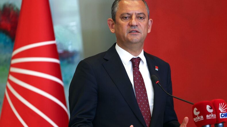 CHP YENİ CUMHURBAŞKANI ARAYIŞINA GİRDİ