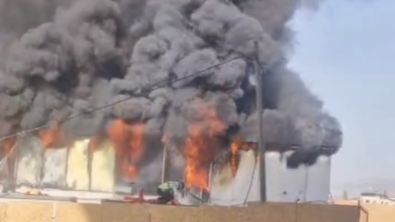 Armutlu’da şantiye konteynerlerinde feci yangın..