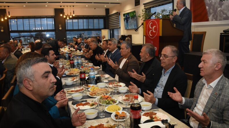 BAŞKAN YAPAR, MHP’NİN DÜZENLEDİĞİ İFTAR PROGRAMINA KATILDI