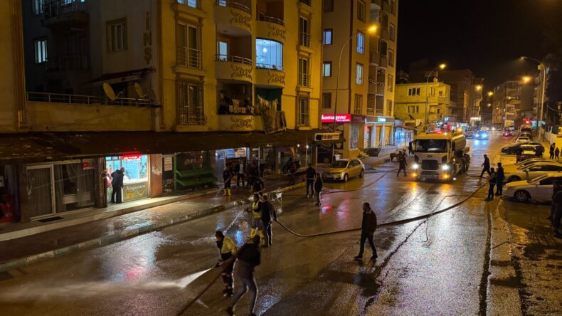 HATAY’DA CADDE VE SOKAKLARDA BAYRAM TEMİZLİĞİ