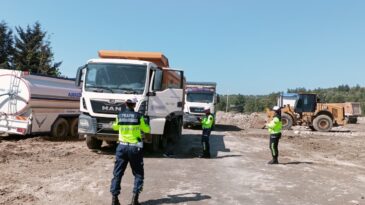 BÜYÜKŞEHİRDEN KAÇAK HAFRİYAT DÖKÜMÜNE DEV CEZA