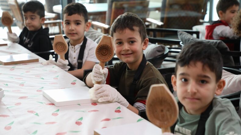 HATAY KÖMBESİ, GELECEK KUŞAKLARA AKTARILIYOR