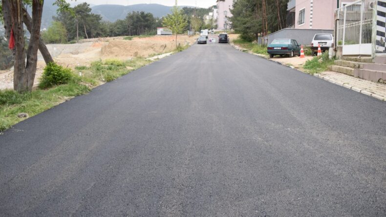 BELEN İLÇESİNDE ASFALT ÇALIŞMALARI SÜRÜYOR