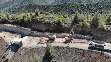 SERİNYOL – MADENLİ ARASINDA 20 KM YOL GENİŞLETME ÇALIŞMASI TAMAMLANDI