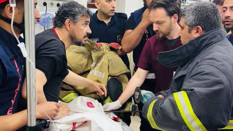 BELİNE DEMİR SAPLANAN KIZ ÇOCUĞU HASTANEYE KALDIRILDI