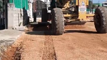 ANTAKYA BELEDİYESİ GÜVENLİ ULAŞIM İÇİN YOL ÇALIŞMALARINA DEVAM EDİYOR