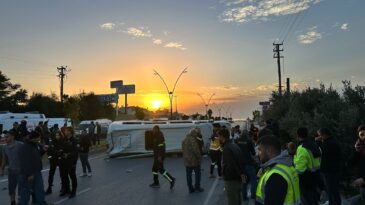 ARSUZ’DA FECİ KAZA, 18 YARALI…