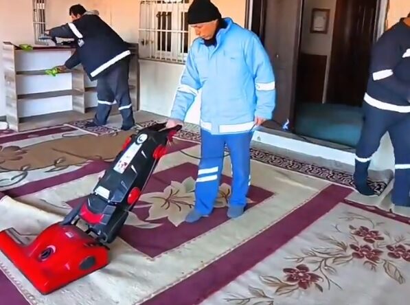 İBADETHANE TEMİZLİĞİ ÇALIŞMALARI DEVAM EDİYOR