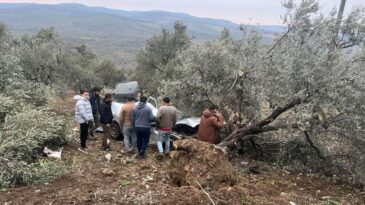 ALTINÖZÜ’NDE KORKUTAN KAZA: 1 YARALI