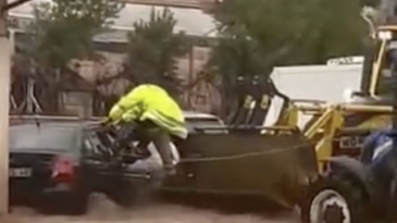 YAYLADAĞI’NI SEL GÖTÜRDÜ