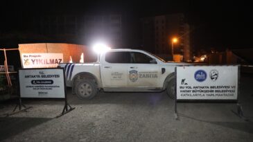 ANTAKYA’DA YOL BAKIM VE ONARIM ÇALIŞMALARI DEVAM EDİYOR