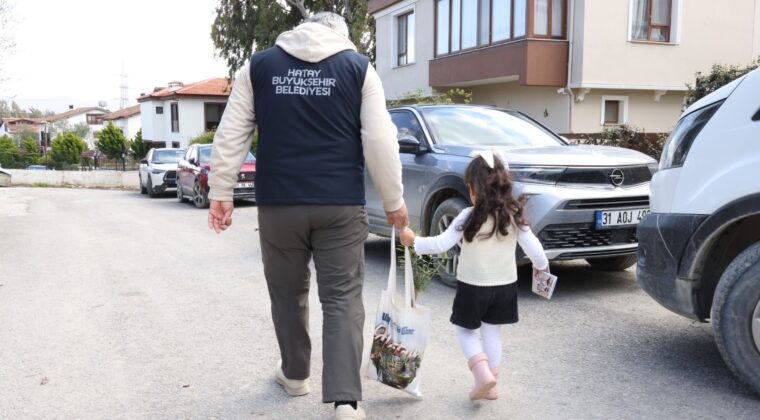 MİNİKLER, HBB İLE OKULLARINI AĞAÇLANDIRIYOR