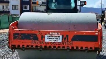 ANTAKYA BELEDİYESİ YOL ÇALIŞMALARINI SÜRDÜRÜYOR