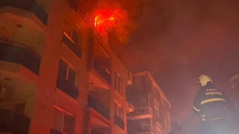Antakya’da korkutan yangın!