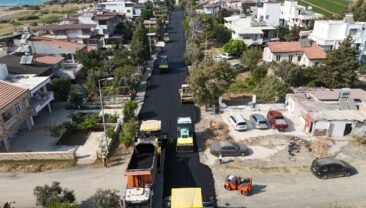 ARSUZ GÖKMEYDAN’DA 2 BİN 550 M’LİK YOL BETON ASFALTLA YENİLENDİ
