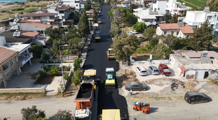 ARSUZ GÖKMEYDAN’DA 2 BİN 550 M’LİK YOL BETON ASFALTLA YENİLENDİ