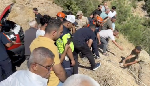 HASSA’DA UÇURUMA DEVRİLEN MOTOSİKLETİN SÜRÜCÜSÜ HAYATINI KAYBETTİ
