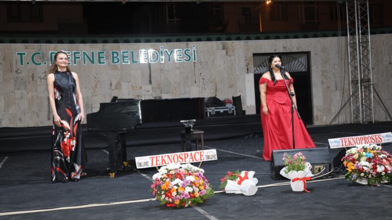 OPERANIN SEÇKİN ÖRNEKLERİ AMFİ TİYATRO’DA ÇINLADI